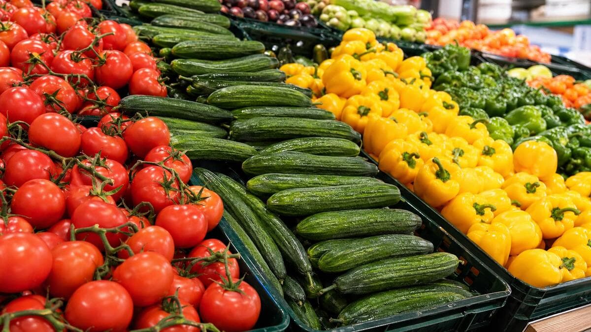 تخيل معي إنك تقدر تاخذ أغراض الشهر بنص السعر في بعض الأصناف!